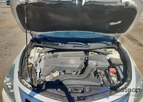 2014 Nissan Altima 2.5 from USA, damaged, VIN 1N4AL3AP8EC295921